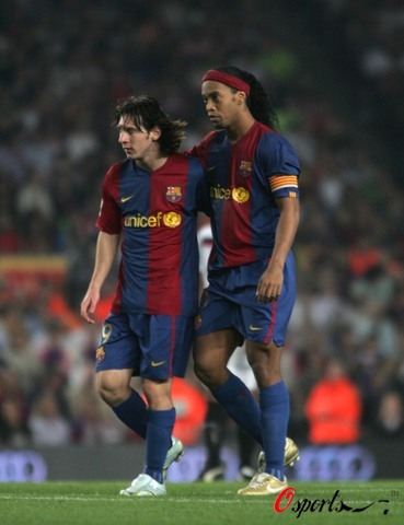 需要有人在 需要有人在