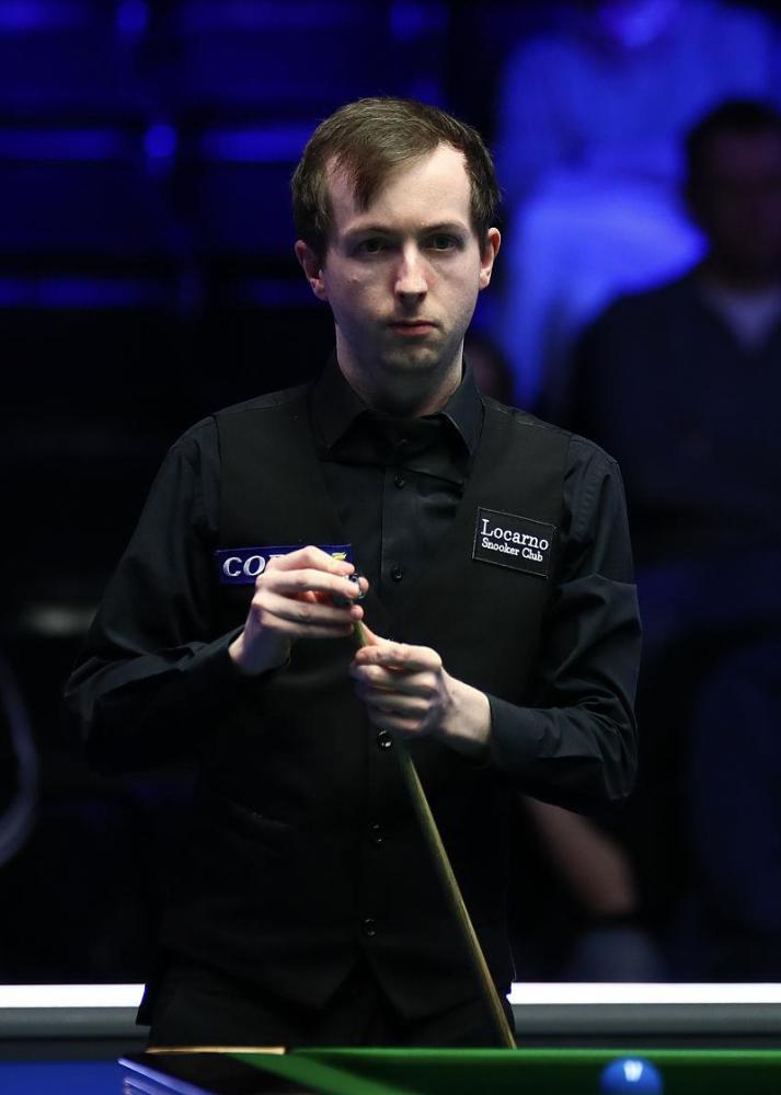 都让这场英 都让这场英